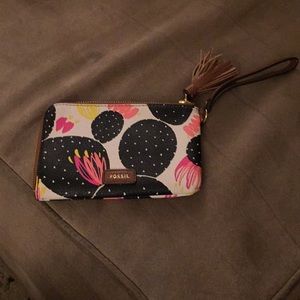 Fossil Floral Wristlet With Tassel Zipper.